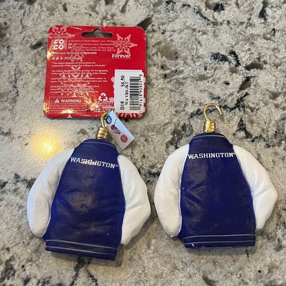 UW University of Washington 3 Football Christmas Ornaments Jackets & Locker - Picture 7 of 7